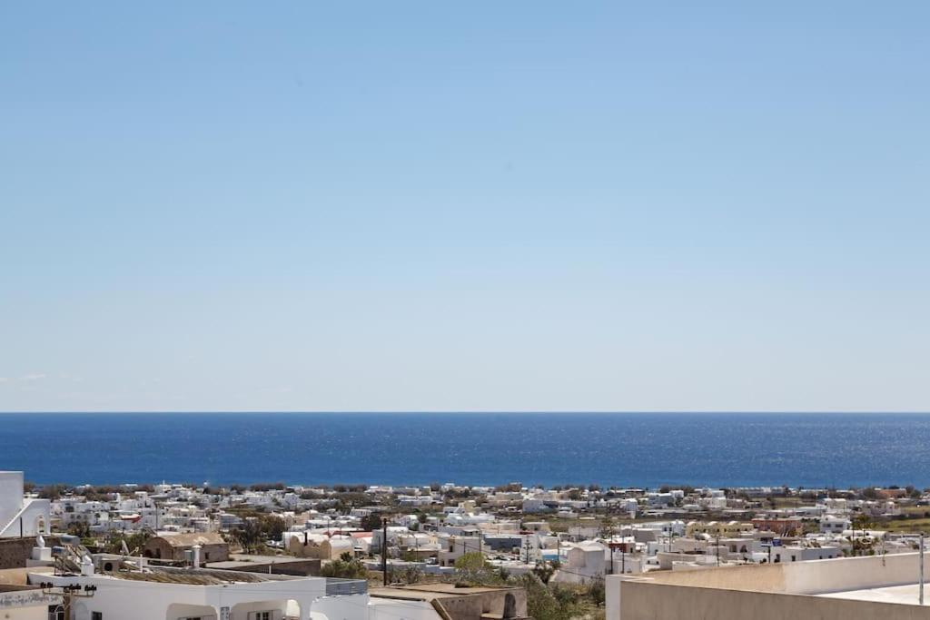 Elegant Cycladic